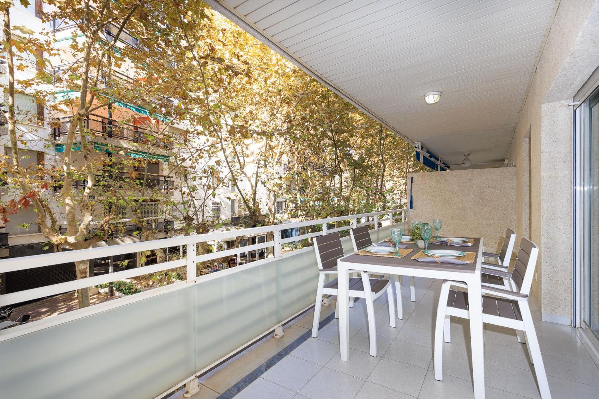 Uhc Apartamento Ruisenores Salou Exterior foto